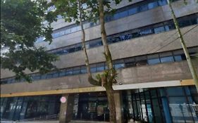 4- Varam, piscina, CHURRASQUEIRA, próximo à praia